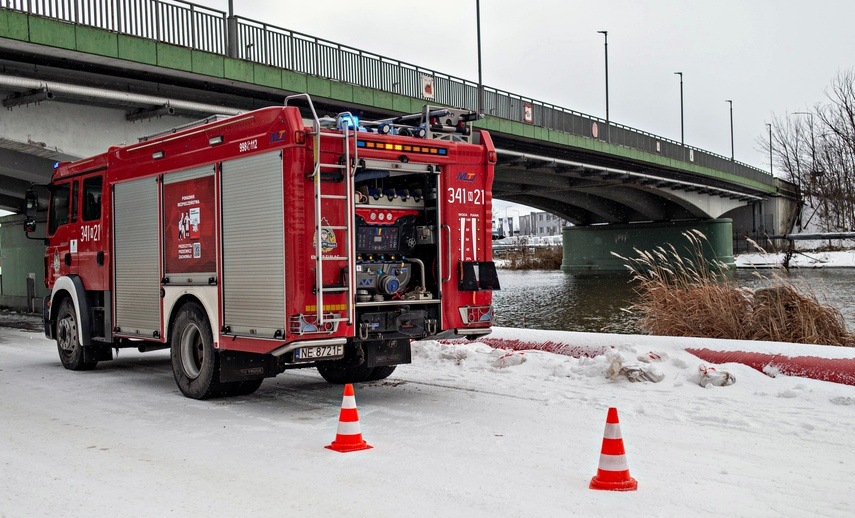 Stan alarmowy na rzece Elbląg zdjęcie nr 340988