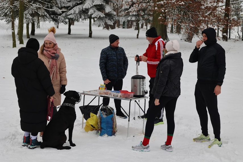 Przywitali nowy rok na parkrunie. Wkrótce akcja bumerang zdjęcie nr 341053