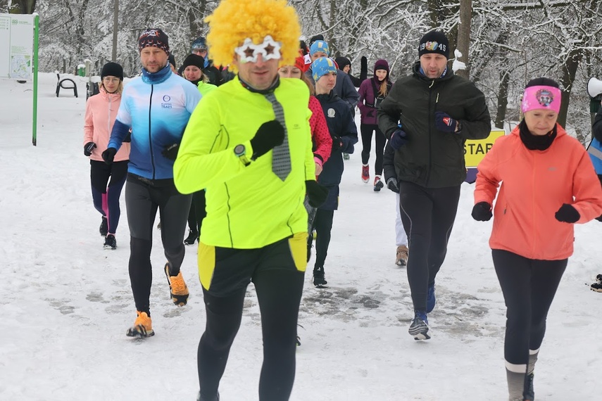 Przywitali nowy rok na parkrunie. Wkrótce akcja bumerang zdjęcie nr 341042