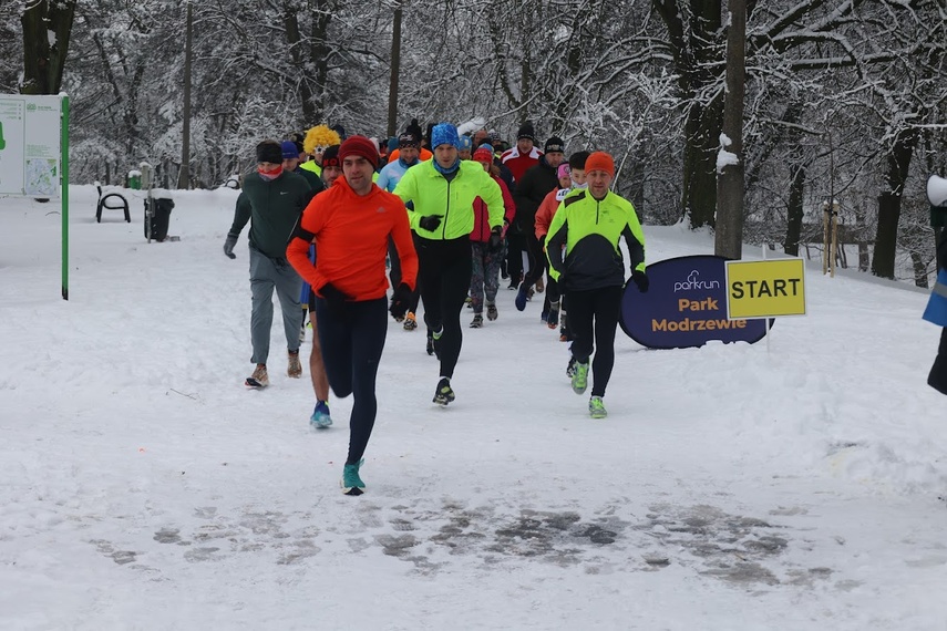 Przywitali nowy rok na parkrunie. Wkrótce akcja bumerang zdjęcie nr 341041