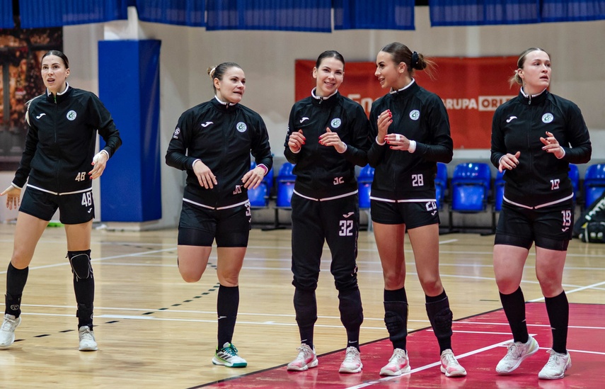 Trudna sytuacja Startu zdjęcie nr 341129