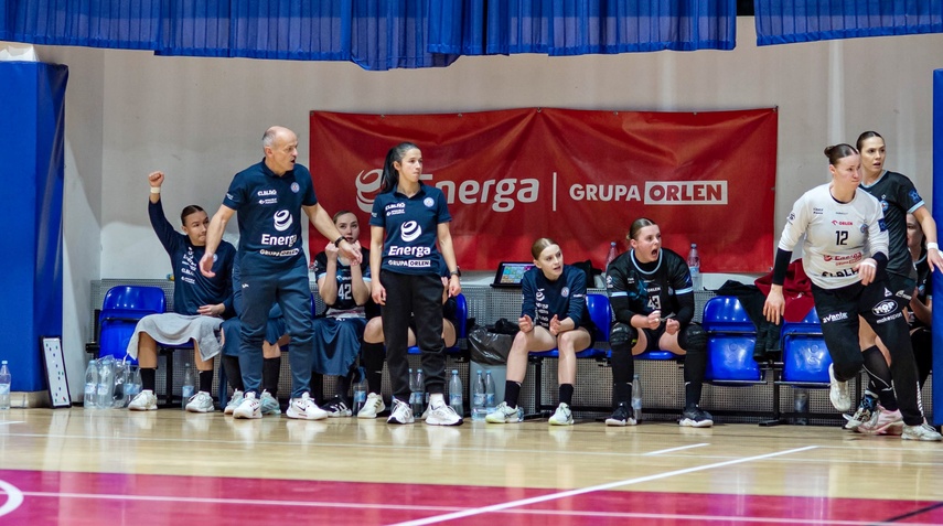 Trudna sytuacja Startu zdjęcie nr 341157