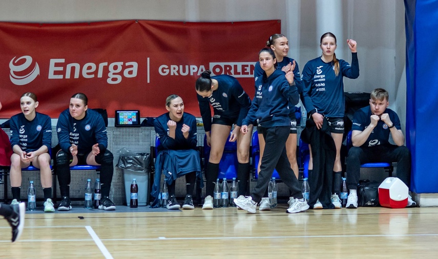 Trudna sytuacja Startu zdjęcie nr 341138