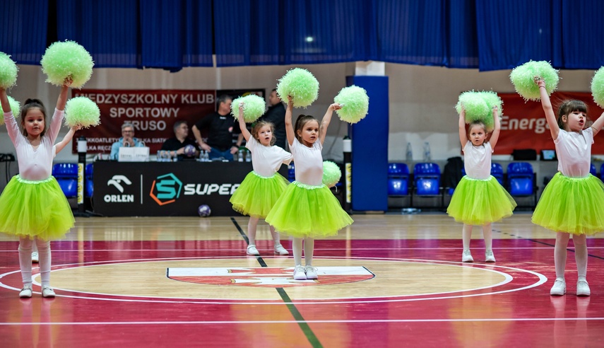 Trudna sytuacja Startu zdjęcie nr 341148