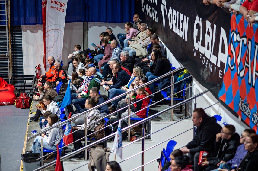 Trudna sytuacja Startu zdjęcie nr 341150