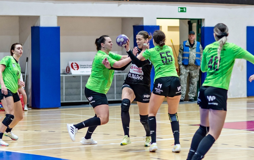 Trudna sytuacja Startu zdjęcie nr 341158