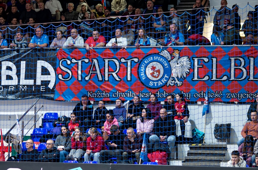 Trudna sytuacja Startu zdjęcie nr 341136