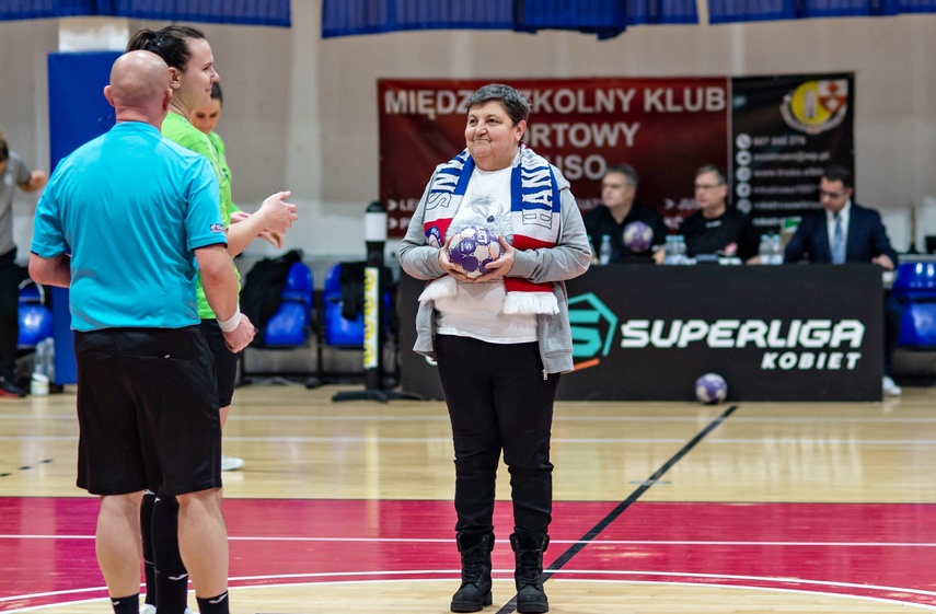 Trudna sytuacja Startu zdjęcie nr 341133