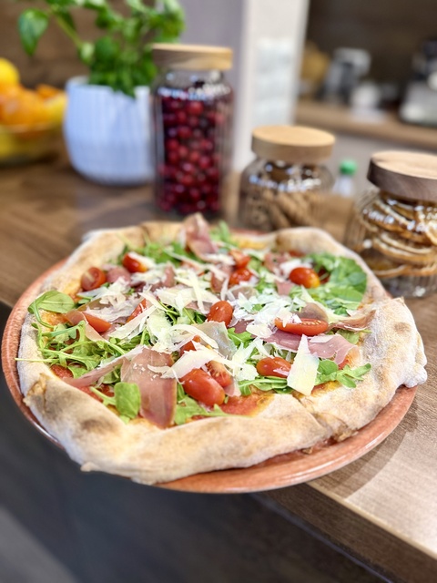 Pizzeria Mała Roma. Rzym nieopodal Bramy Targowej zdjęcie nr 341259