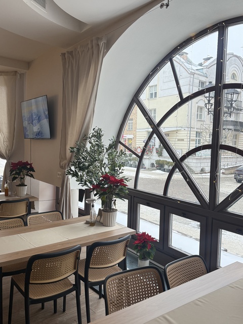 Pizzeria Mała Roma. Rzym nieopodal Bramy Targowej zdjęcie nr 341270