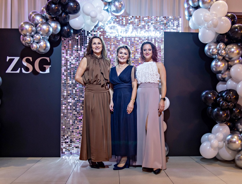 Zaczynamy studniówki! Tak bawili się uczniowie Zespołu Szkół Gosporadczych zdjęcie nr 341348