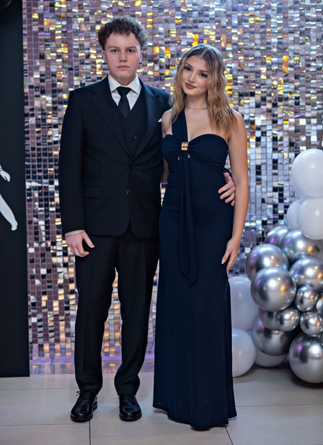 Tak bawiło się na studniówce III Liceum Ogólnokształcące zdjęcie nr 341630