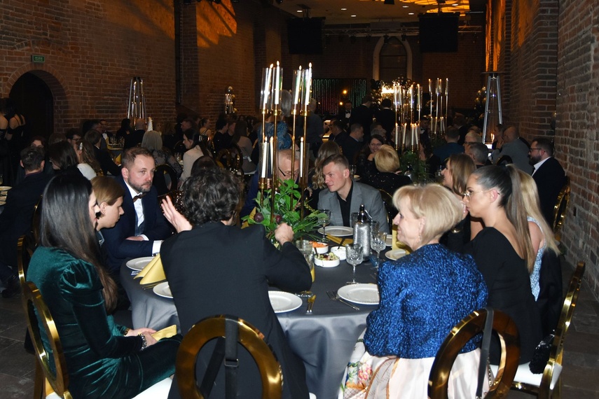 Chwilo trwaj... Studniówka ZPSM zdjęcie nr 341756