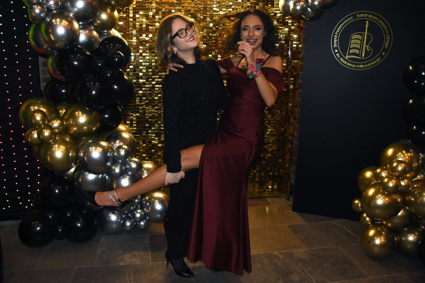 Chwilo trwaj... Studniówka ZPSM zdjęcie nr 341777