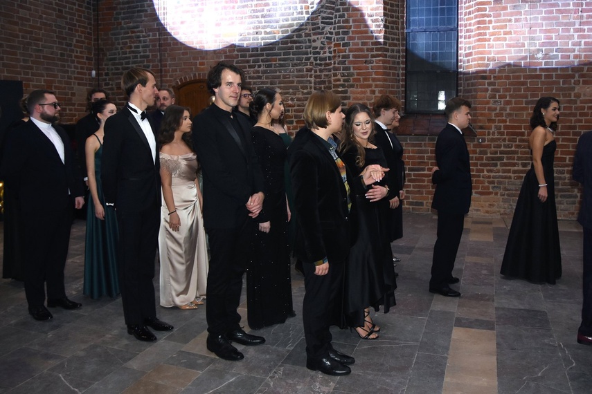 Chwilo trwaj... Studniówka ZPSM zdjęcie nr 341716