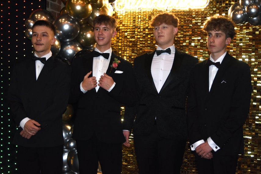 Chwilo trwaj... Studniówka ZPSM zdjęcie nr 341768