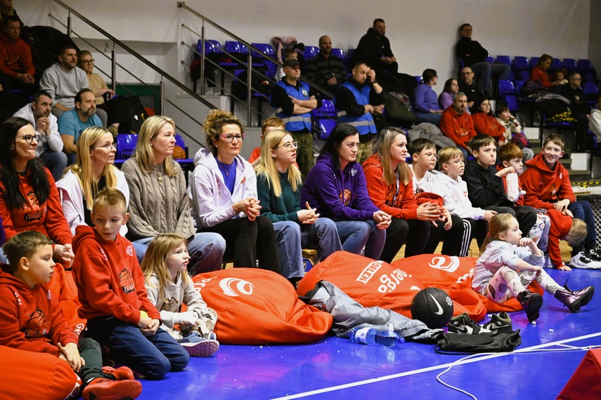 Wielkie emocje pod koszem zdjęcie nr 341835