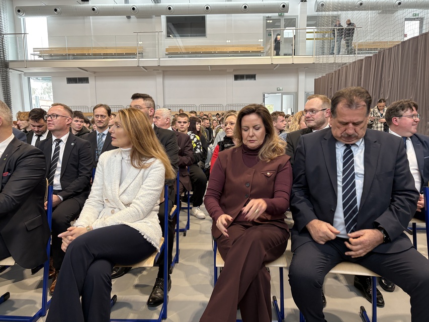 Uczniowie będą uczyli się obsługi dronów zdjęcie nr 341896