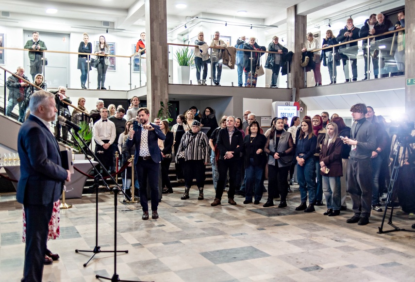 Fotka Miesiąca w blasku jubileuszu zdjęcie nr 341909