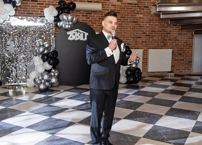 Studniówkę ma się tylko raz w życiu zdjęcie nr 342018