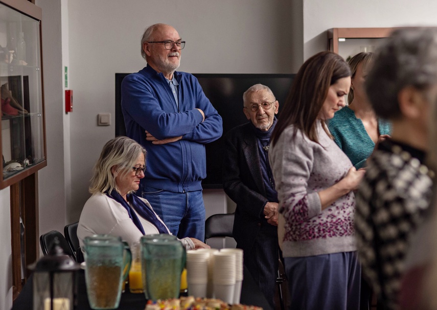 Historia z globusa zdjęcie nr 342142