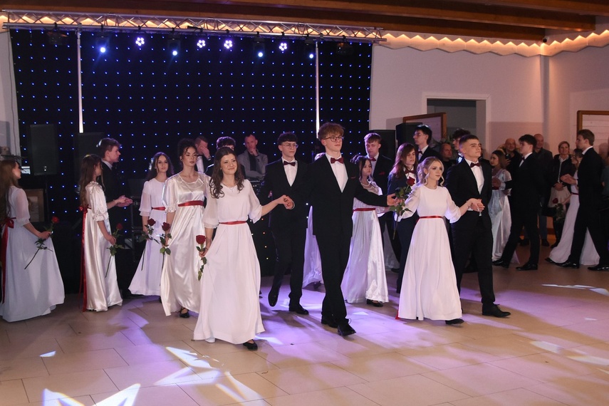 Studniówka II LO zdjęcie nr 342338