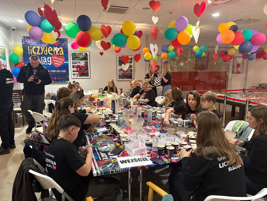 Wolontariusze WOŚP ruszyli w miasto zdjęcie nr 342577