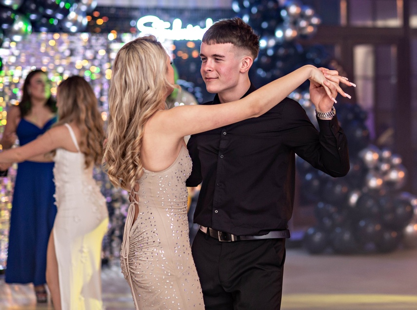 Wspomnienia, które pozostaną. Studniówka ZST zdjęcie nr 342918