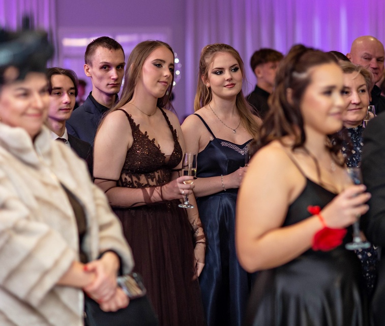 Wspomnienia, które pozostaną. Studniówka ZST zdjęcie nr 342829