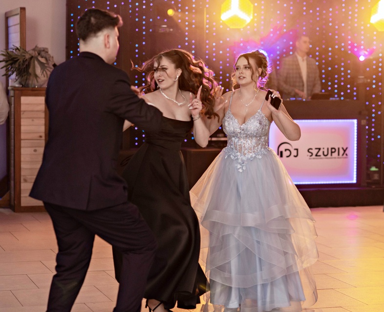 Wspomnienia, które pozostaną. Studniówka ZST zdjęcie nr 342863