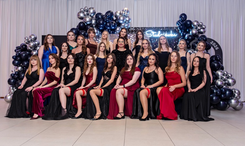 Wspomnienia, które pozostaną. Studniówka ZST zdjęcie nr 342839