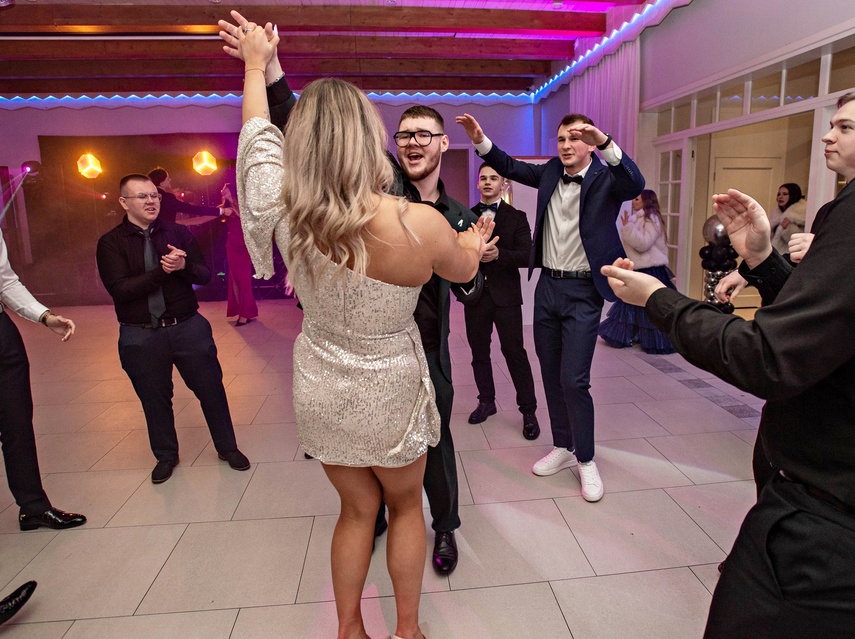 Wspomnienia, które pozostaną. Studniówka ZST zdjęcie nr 342930