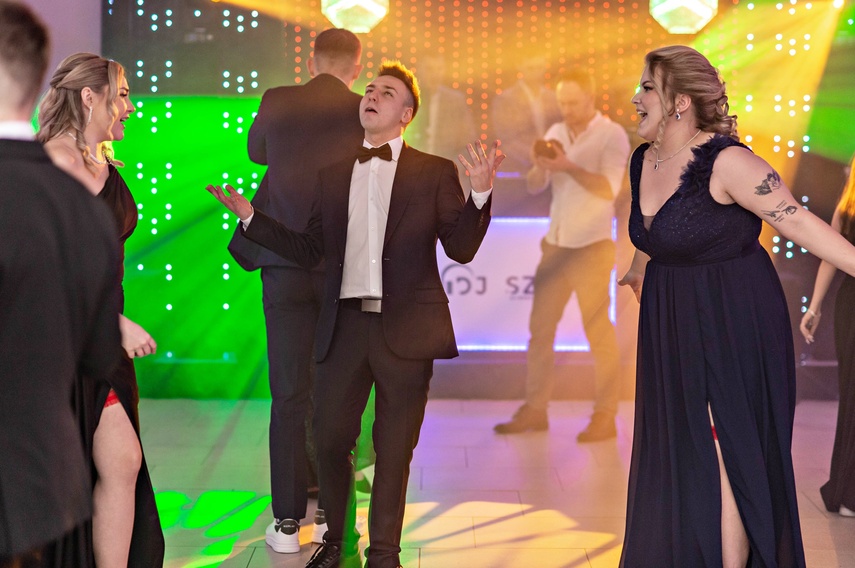 Wspomnienia, które pozostaną. Studniówka ZST zdjęcie nr 342910