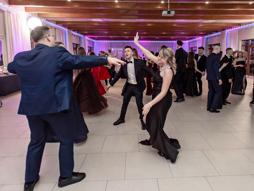 Wspomnienia, które pozostaną. Studniówka ZST zdjęcie nr 342847