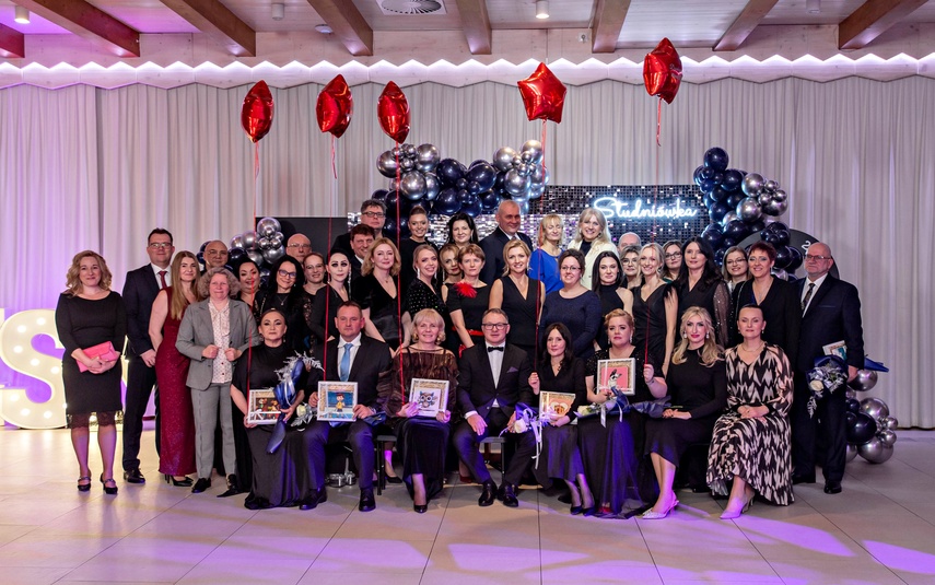 Wyjątkowy wieczór. Studniówka ZSM zdjęcie nr 343039