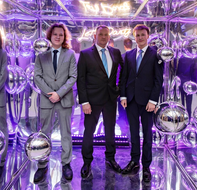 Wyjątkowy wieczór. Studniówka ZSM zdjęcie nr 343048