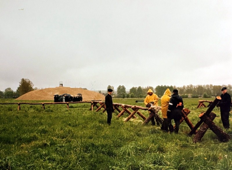 Z tej góry piasku na drugim planie powstanie Wojciechowe Wzgórze.