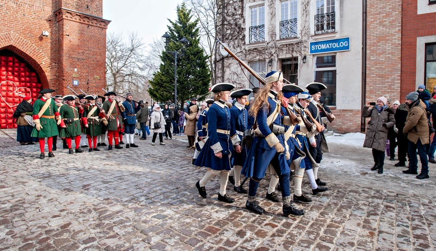 "Nie zrozumiemy współczesności nie znając historii" zdjęcie nr 343874
