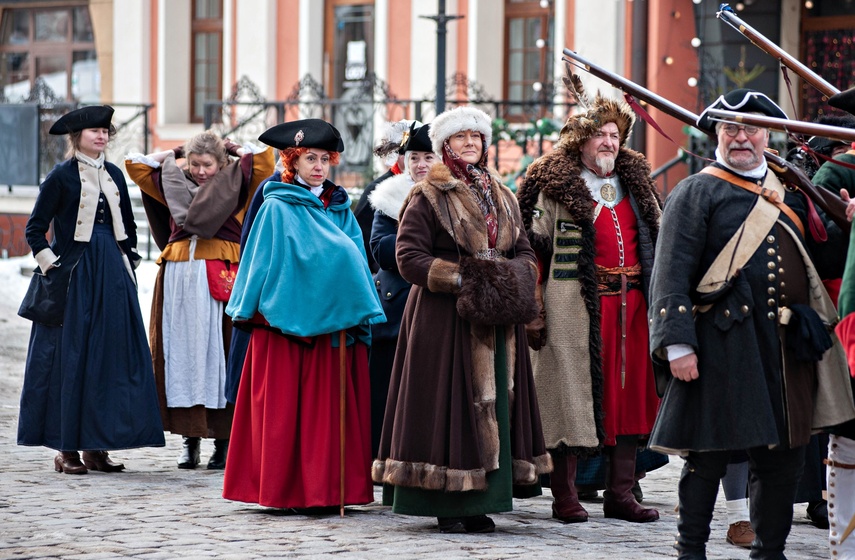 "Nie zrozumiemy współczesności nie znając historii" zdjęcie nr 343862