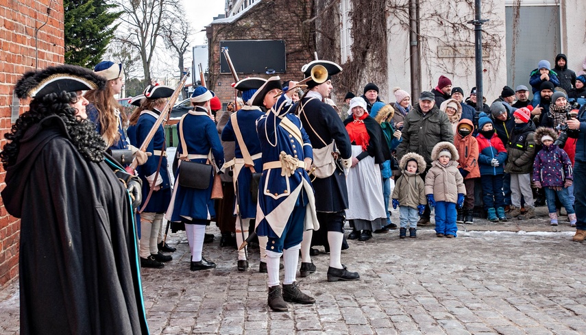 "Nie zrozumiemy współczesności nie znając historii" zdjęcie nr 343873