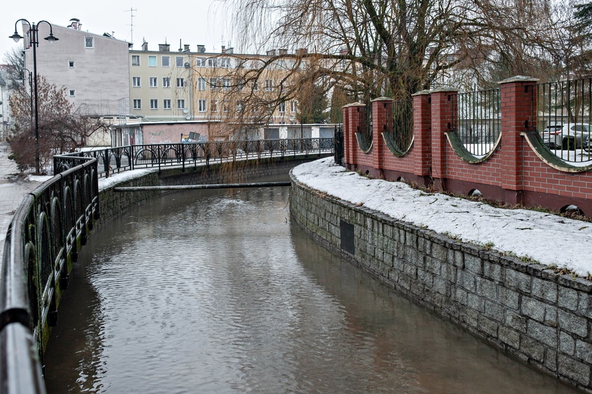 Przybywa wody w Kumieli. Władze Elbląga apelują do mieszkańców zdjęcie nr 343926