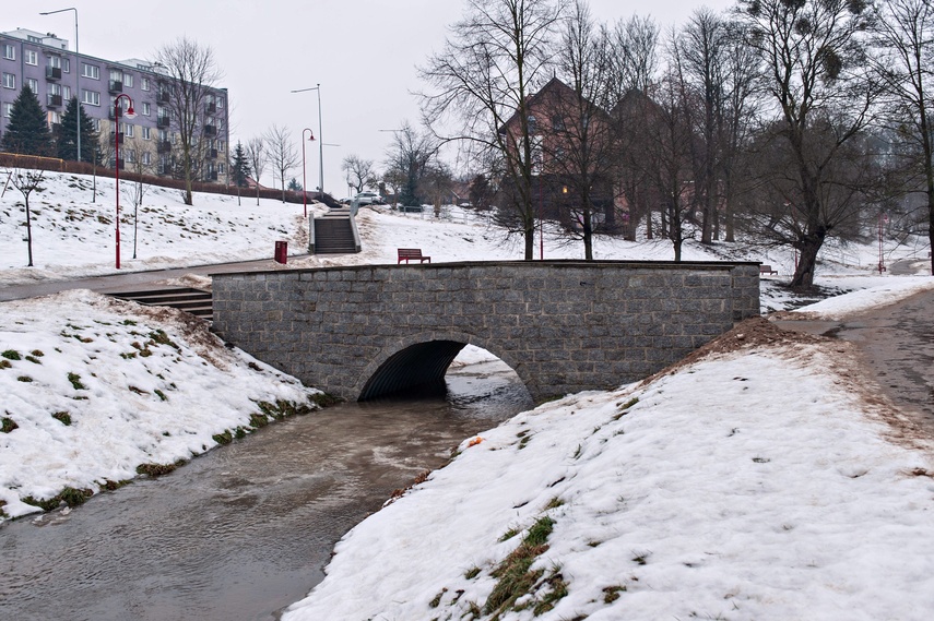 Przybywa wody w Kumieli. Władze Elbląga apelują do mieszkańców zdjęcie nr 343919