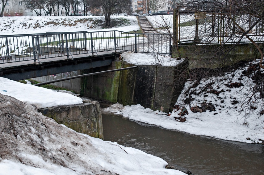 Przybywa wody w Kumieli. Władze Elbląga apelują do mieszkańców zdjęcie nr 343925