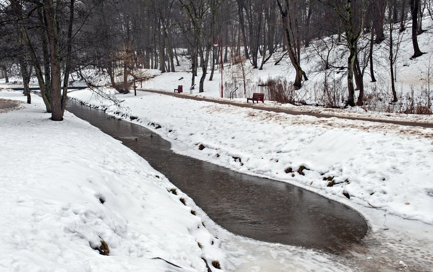 Przybywa wody w Kumieli. Władze Elbląga apelują do mieszkańców zdjęcie nr 343915