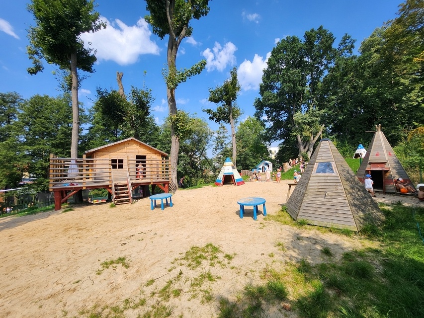 476,25 zł - tyle miesięcznie kosztuje teraz najlepsze niepubliczne przedszkole w Elblągu. Taniej nie zdjęcie nr 343960