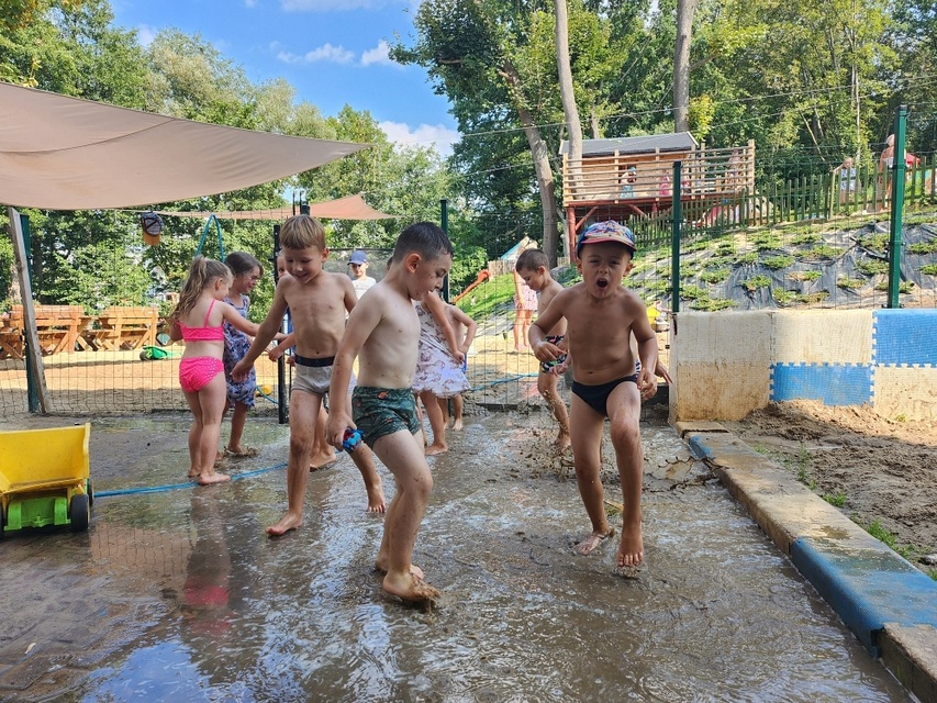 476,25 zł - tyle miesięcznie kosztuje teraz najlepsze niepubliczne przedszkole w Elblągu. Taniej nie zdjęcie nr 343954