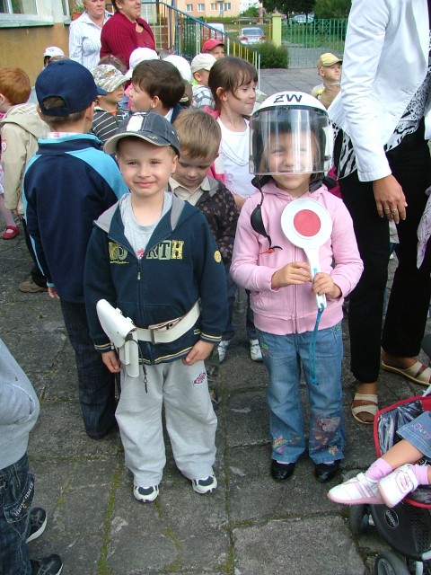 Elbląg Wizyta wojskowych żandarmów w Przedszkolu nr 15