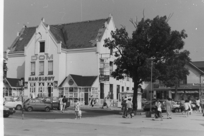 Dom Handlowy przy ul. Brzozowejj/Gwiezdnej