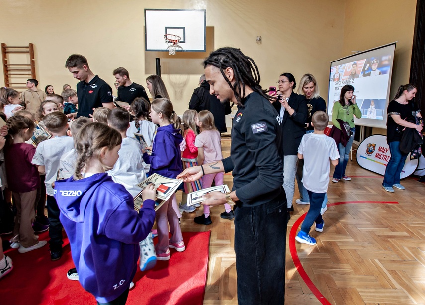 Olimpijczycy przepytani przez uczniów zdjęcie nr 344860