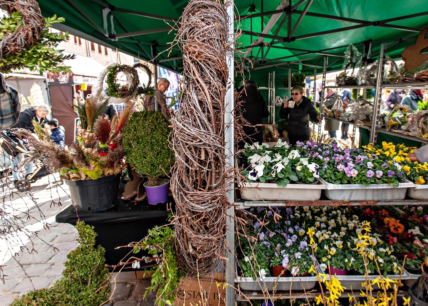 Wielkanocny kiermasz na starówce zdjęcie nr 344875